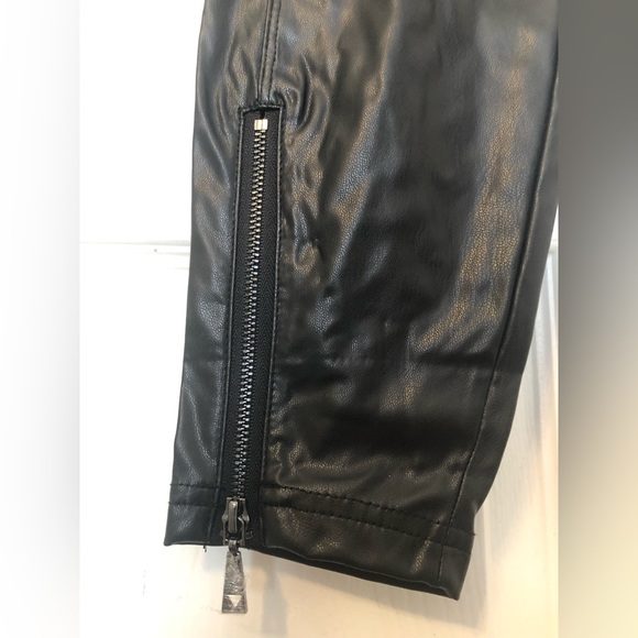 Guess faux leather pants (6) - Picture 4 of 12
